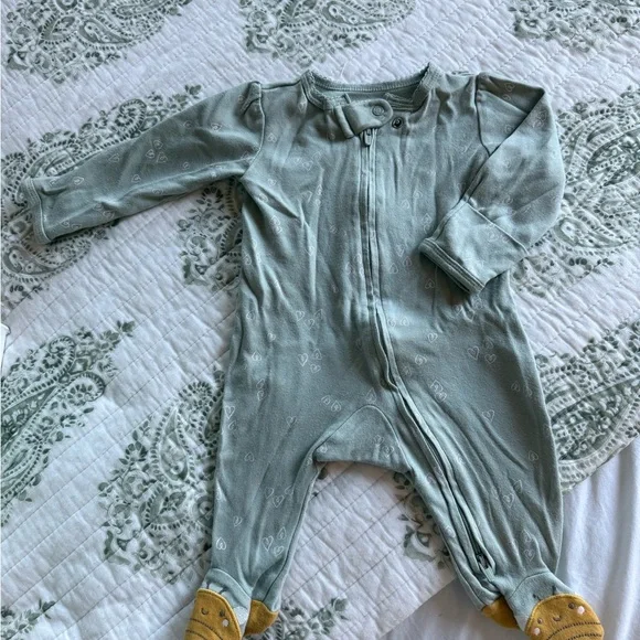 Carter's Kids Bundle - 3 Months - Picture 13 of 14